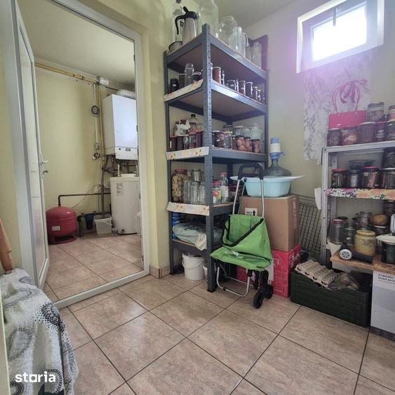 Casă cu 5 camere cu Teren 814 Mp în Sânnicolau Mic