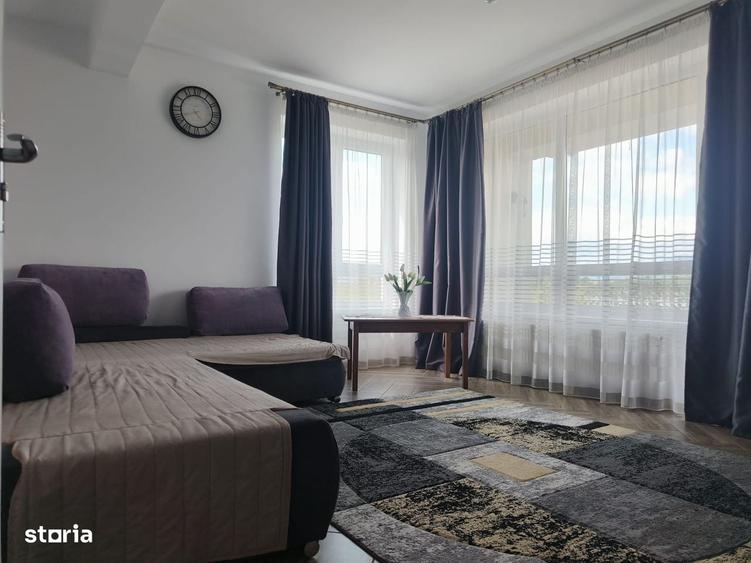 Apartament cu 3 camere în Cristian