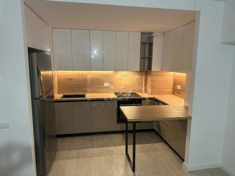 Apartament cu 2 camere semidecomandat, mobilat în Drumul Taberei