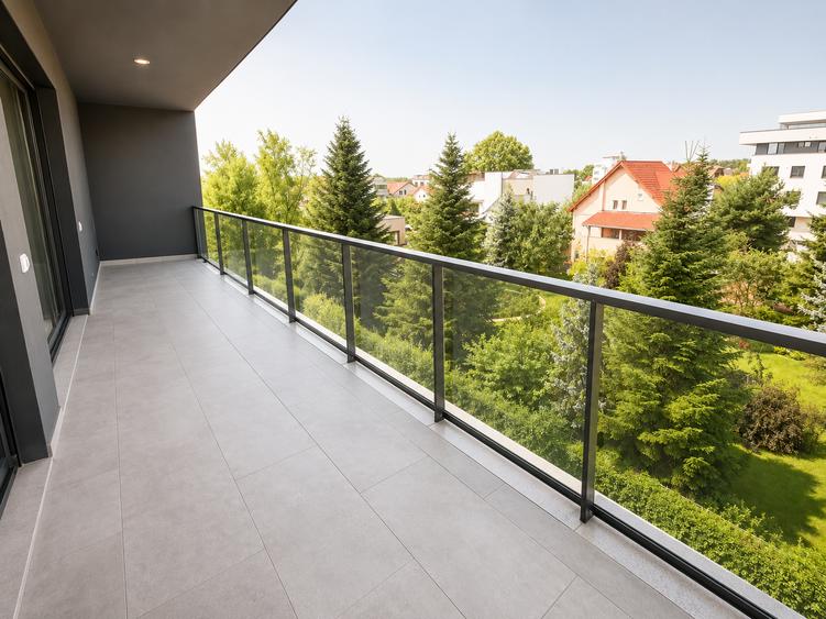 Apartament cu 3 camere decomandat în Iancu Nicolae
