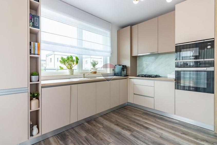 Casă individuală cu 4 camere cu Teren 375 Mp în Corbeanca