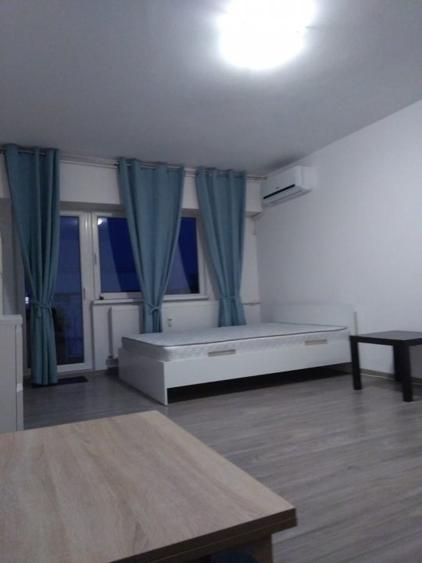 Garsonieră decomandată, mobilată în Nerva Traian