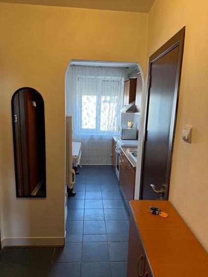 Apartament cu 2 camere semidecomandat în Exterior Vest