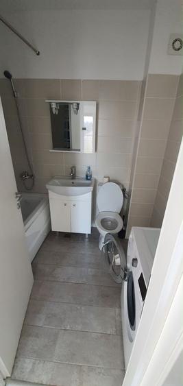 Apartament cu 2 camere decomandat în Fundeni