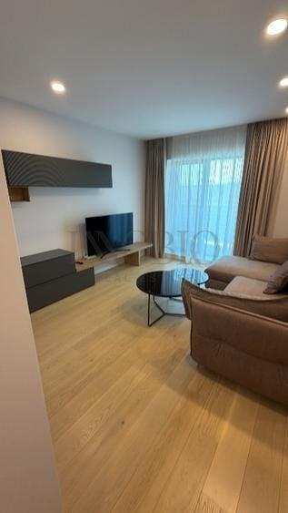 Apartament cu 2 camere decomandat în Pipera