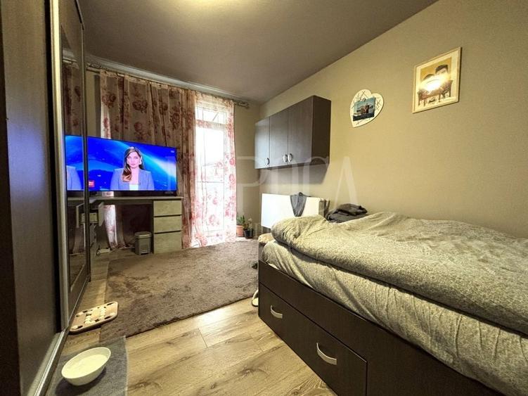 Duplex cu 4 camere cu Canalizare în Florești
