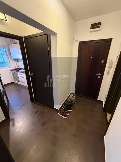 Apartament cu 2 camere decomandat, mobilat în Berceni