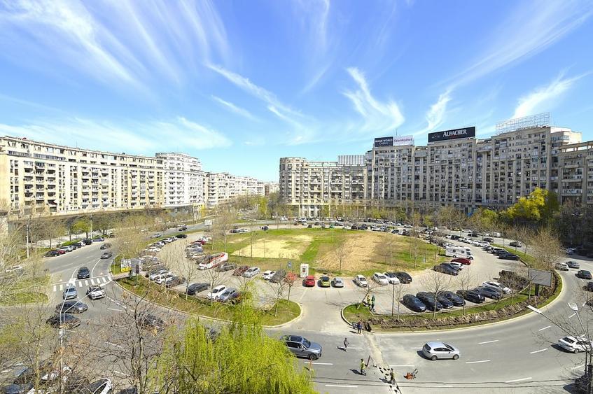 Apartament cu 3 camere decomandat, mobilat în Unirii