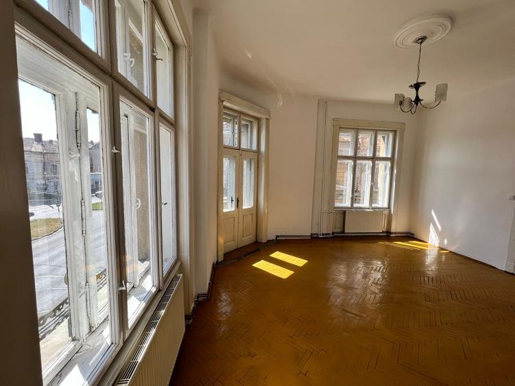 Apartament cu 2 camere decomandat în Iosefin