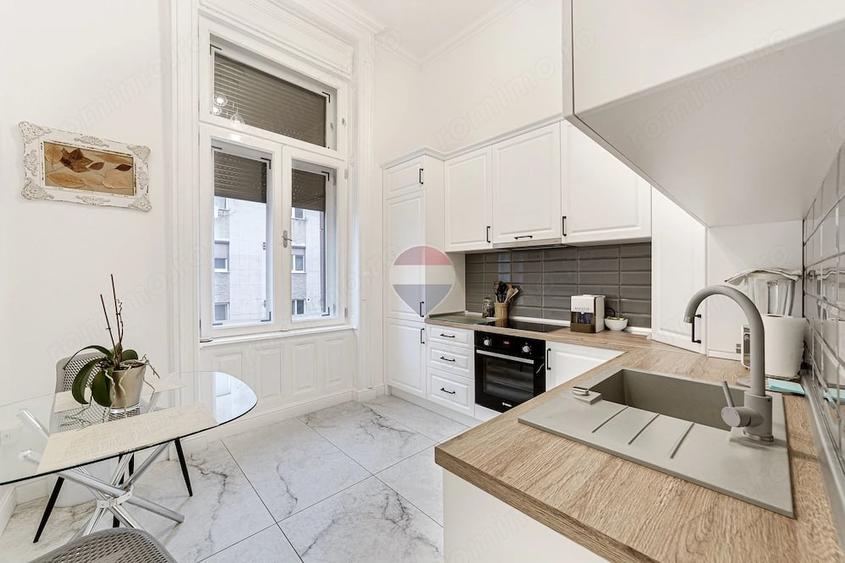 Apartament cu 3 camere semidecomandat în Ultracentral