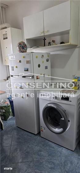 Se vinde apartament cu 2 camere , Brosteni , la etajul 3 - 7