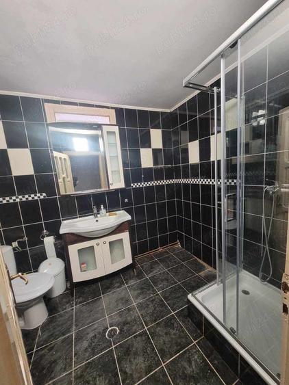 Casă cu 6 camere cu Teren 671 Mp în Câmpulung Moldovenesc