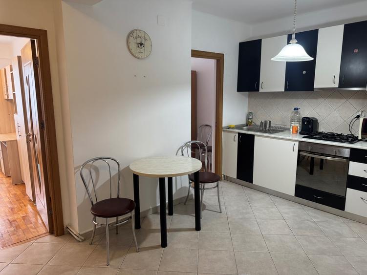 Apartament cu 2 camere decomandat în Horea