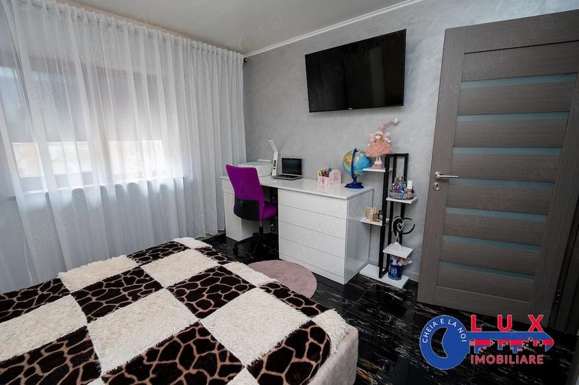 Apartament cu 2 camere decomandat în E3