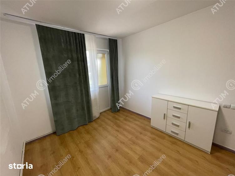 Apartament cu 3 camere decomandat, mobilat în Turnișor
