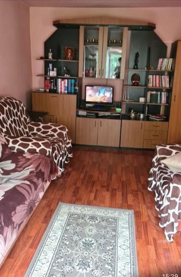 Garsonieră decomandată în Comuna din Paris