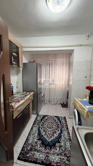 Apartament cu 2 camere decomandat, mobilat în Est