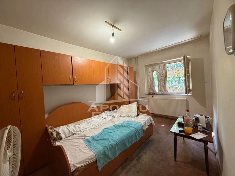 Apartament cu 2 camere semidecomandat în Telegrafului