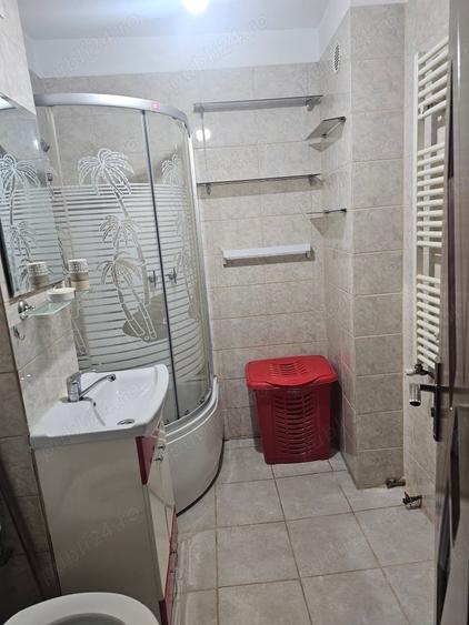 Apartament cu 2 camere decomandat în Petros