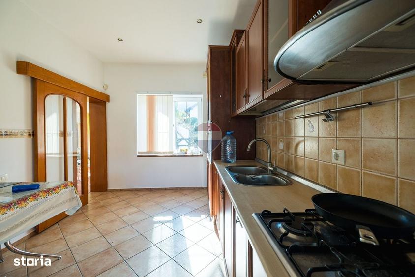 Casă cu 4 camere cu Teren 700 Mp în Bunloc