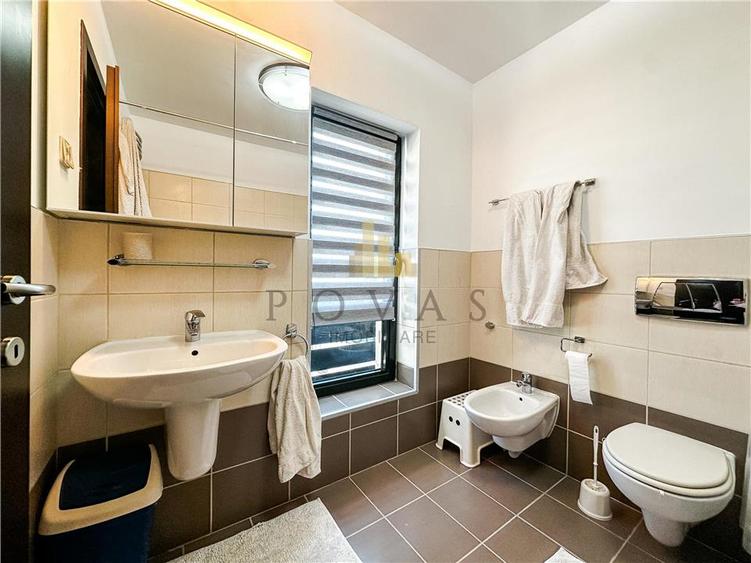 Apartament cu 3 camere decomandat, mobilat în Băneasa