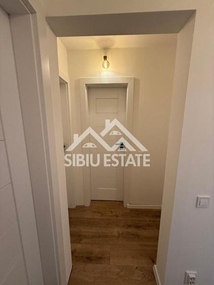 Apartament cu 3 camere decomandat în Ștrand
