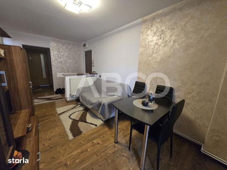 Apartament cu 3 camere decomandat, mobilat în Central — fotografia 1
