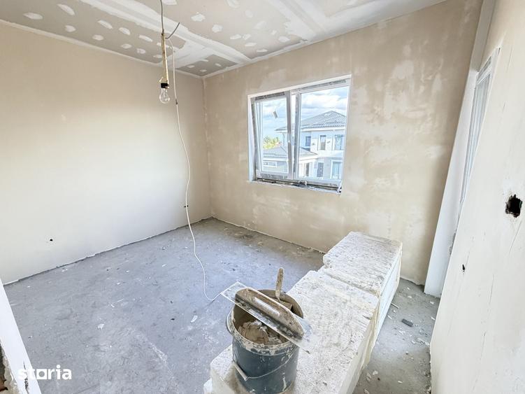 Casă cu 4 camere cu Teren 260 Mp în Glina