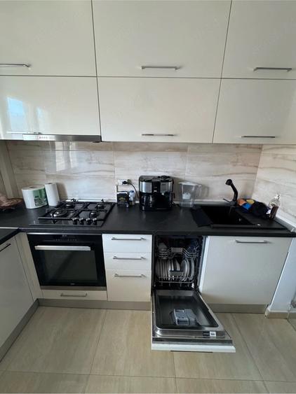 Inchiriere apartament 3 camere Crangasi pe Bld Constructorilor - 1