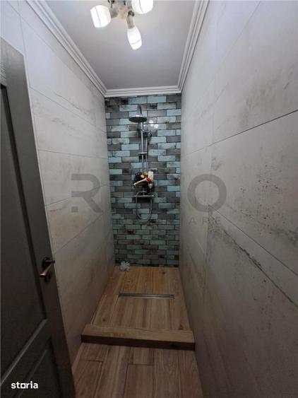 Casă cu 4 camere cu Teren 500 Mp în Central