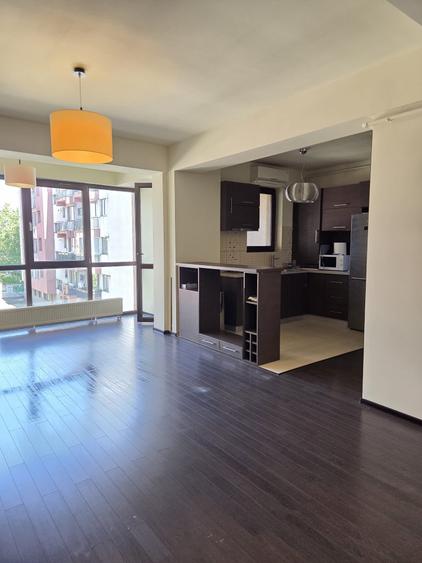 Apartament cu 2 camere în Drumul Taberei