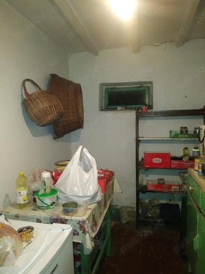 Casă cu 3 camere cu Teren 1960 Mp în Central