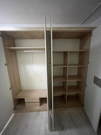 Apartament cu 2 camere decomandat în Craiovița Nouă