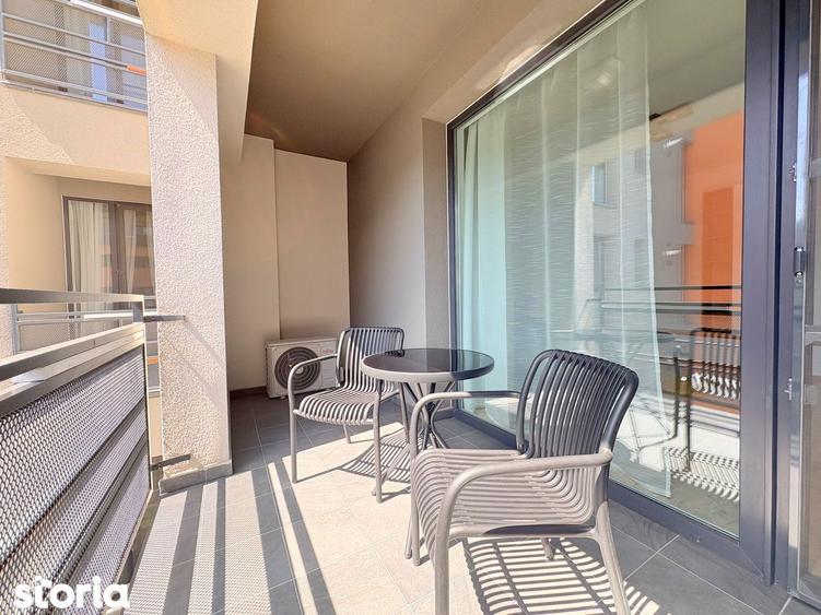 Apartament cu 2 camere, mobilat în Est