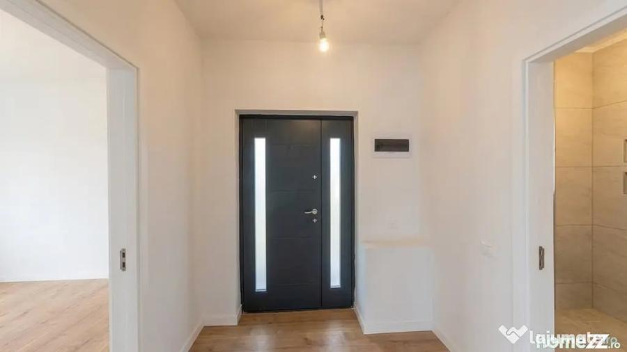 Casă cu 5 camere cu Teren 420 Mp în Central