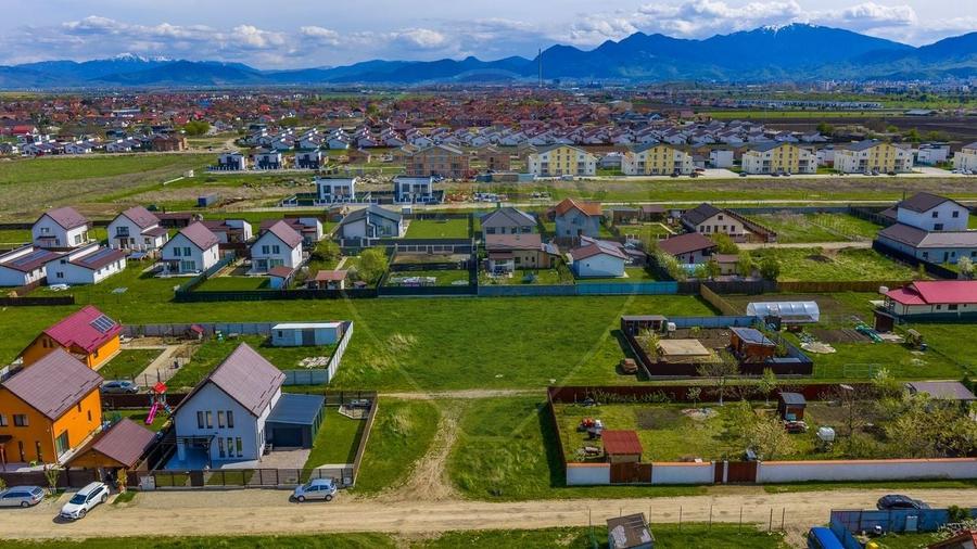 Teren Construcții intravilan de 434 mp, în Sânpetru