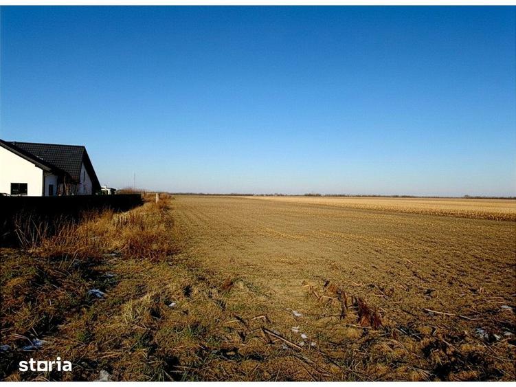Teren de vanzare ?cheia | Sfantu Ilie | 3.361 mp - 2