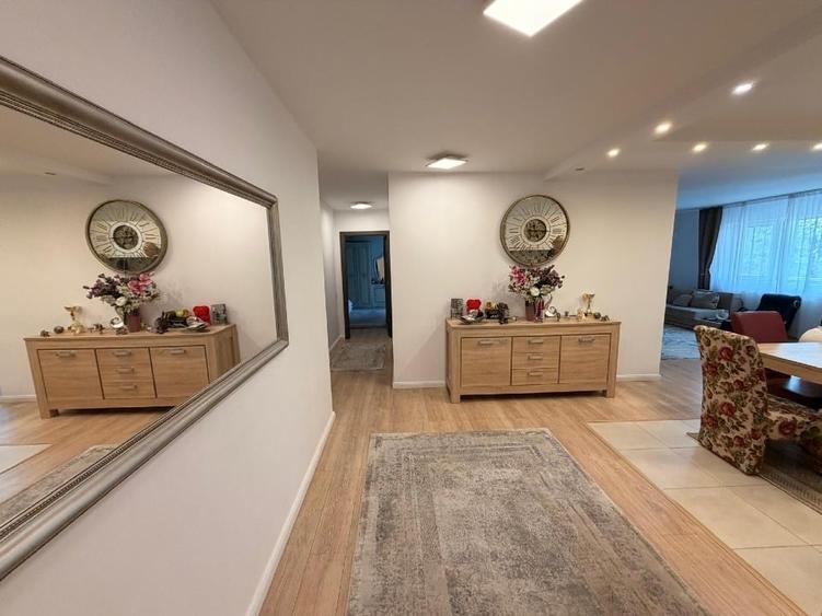 Apartament cu 3 camere decomandat, mobilat în Bucureștii Noi