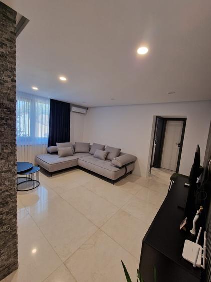 Apartament cu 2 camere semidecomandat în Năvodari Tabără