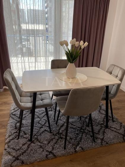 Apartament cu 3 camere decomandat, mobilat în Vest