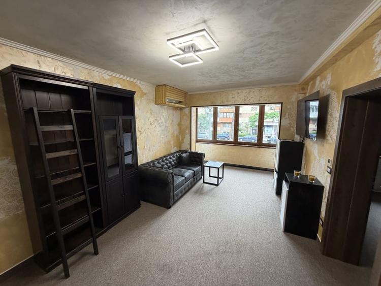 Apartament cu 2 camere circular, mobilat în Cetate