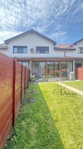 Casă individuală cu 3 camere cu Canalizare în Sânpetru