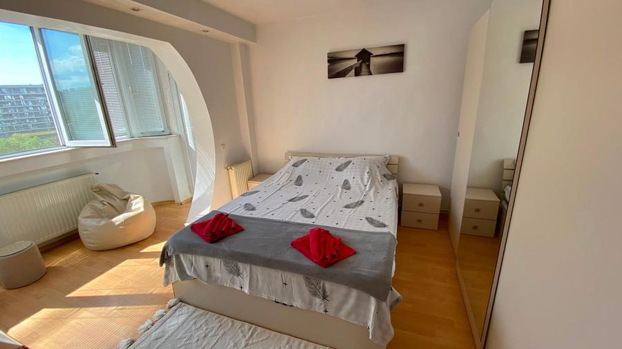 Apartament cu 3 camere decomandat în Plopilor