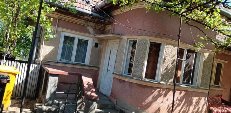 Casă cu 3 camere în Central