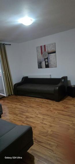 Apartament cu 2 camere semidecomandat în Micro 11