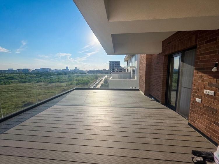 Apartament cu 4 camere decomandat în Pipera
