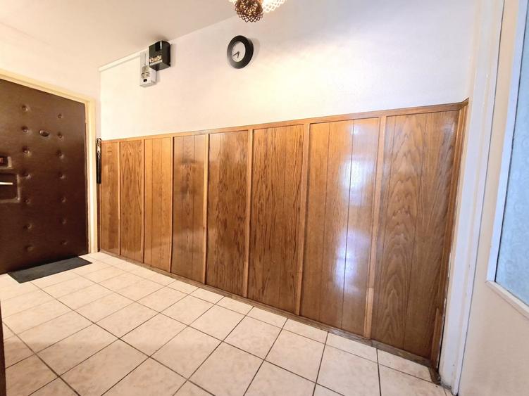 4 camere | 86 mp | Etaj 2 | Vedere sudică | Cartierul Măgurii Codlea - 9