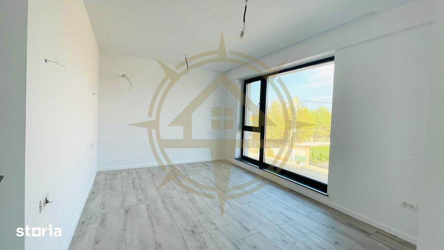 Casă cu 5 camere cu Teren 495 Mp în Corbeanca
