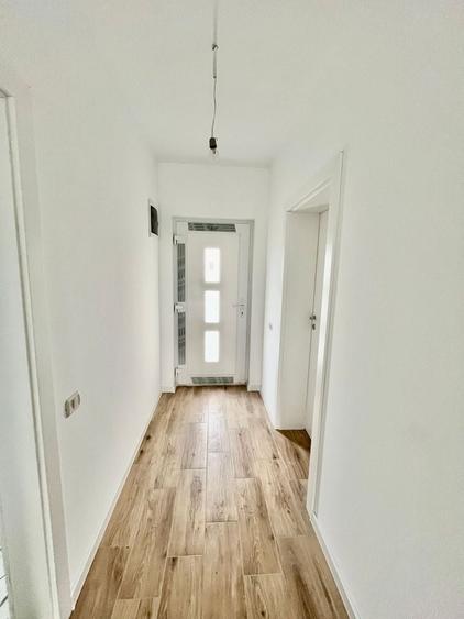 Duplex cu 3 camere cu Canalizare în Moșnița Nouă