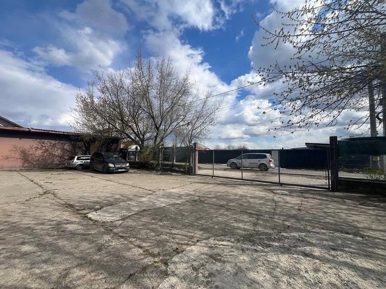 Spațiu comercial, de 580 mp, în Holboca